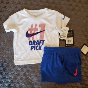 Toddler Boy’s Nike Outfit